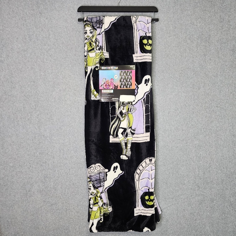 Monster High Throw Blanket 50x70 Black Purple Frankie Stein Goth Spooky Y2K
